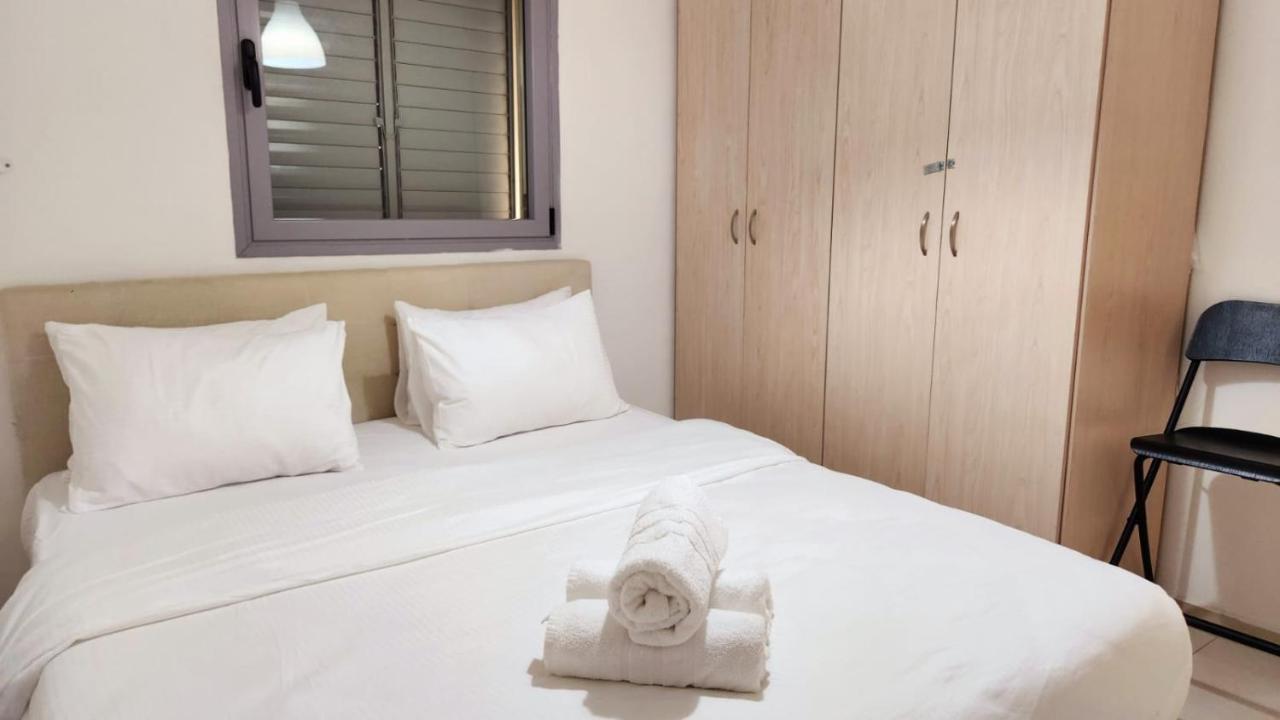 Melony Apartments Yam Suf Street 埃拉特 外观 照片