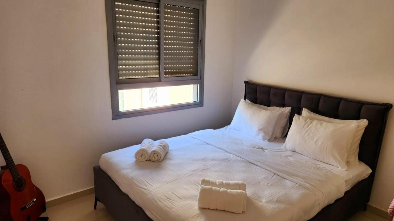 Melony Apartments Yam Suf Street 埃拉特 外观 照片