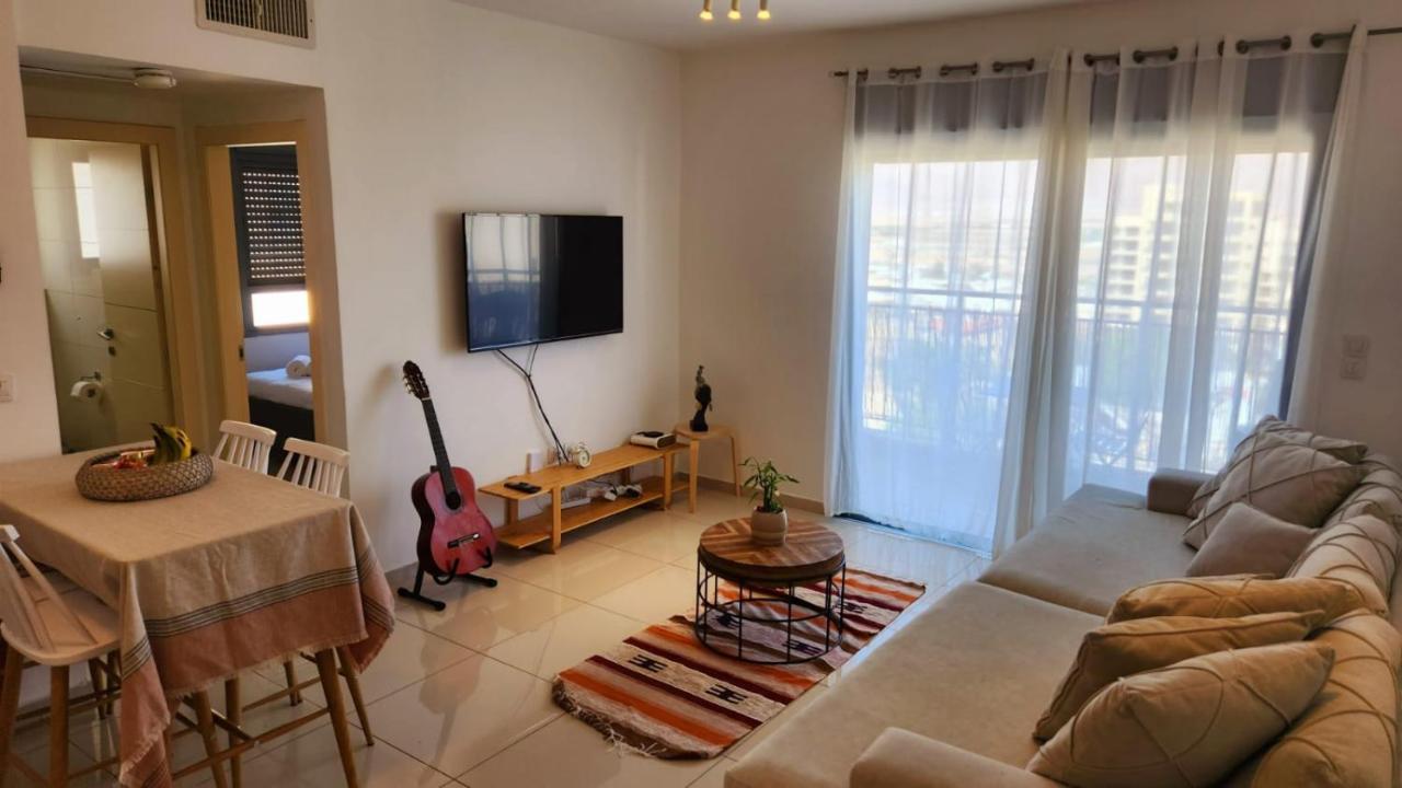 Melony Apartments Yam Suf Street 埃拉特 外观 照片